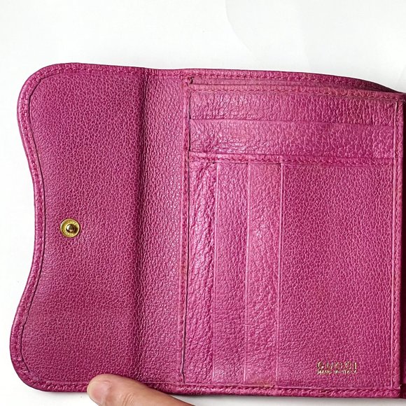 Gucci | Vintage Pink Leather and Suede Stirrup Tri-Fold Wallet - Picture 6 of 13